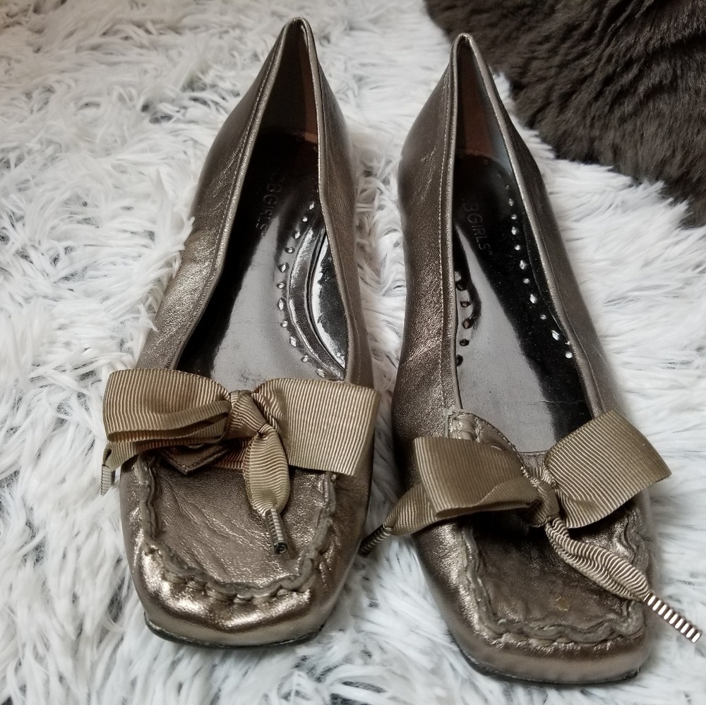 Bcbgirls bronze flats with toe bow